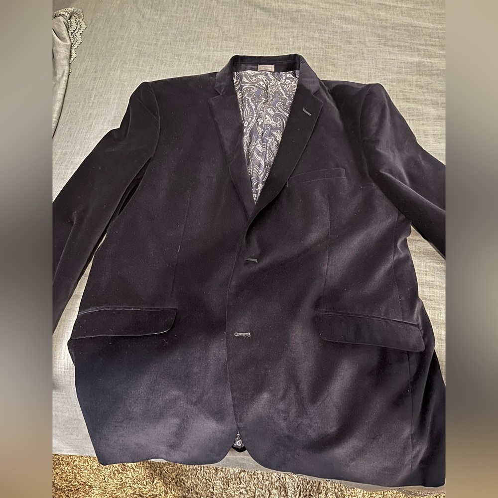 Madison Modern Fit Velvet